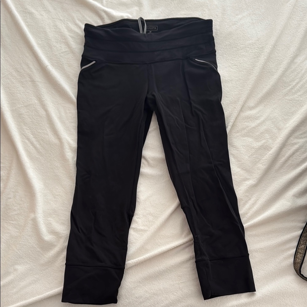 Athleta Women's Black leggings no pockets